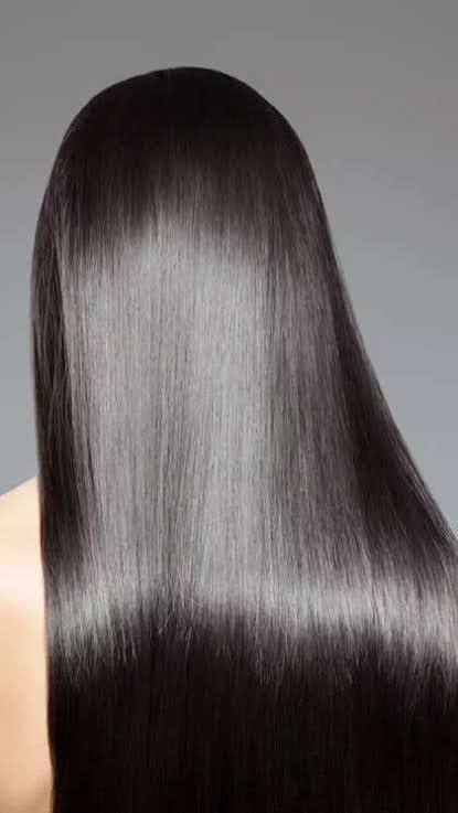 Smooth, moisturized long hair